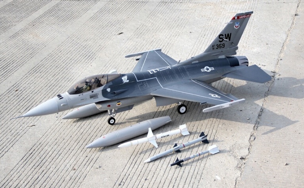 Freewing F-16C 90mm EDF PNP