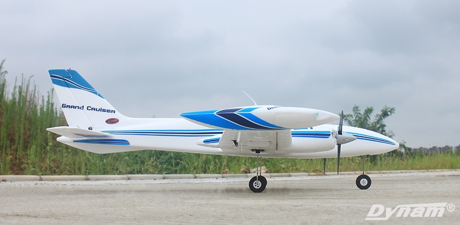 Dynam Cessna 310 V2 1280mm PNP
